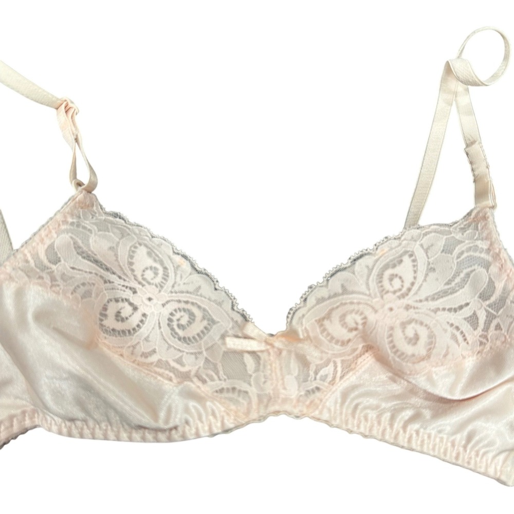 Vintage Style Pale Pink Satin Lace Bralette Adjustable Straps Floral Bow Accent - Picture 2 of 5